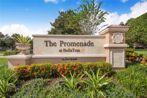 Condo in Davenport, Florida, 2 bedrooms  № 2218098 - photo 2