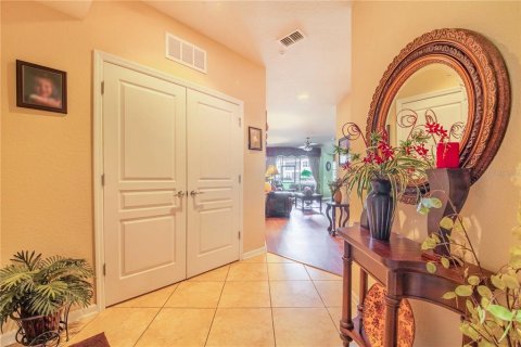 Condo in Davenport, Florida, 2 bedrooms  № 2218098 - photo 9