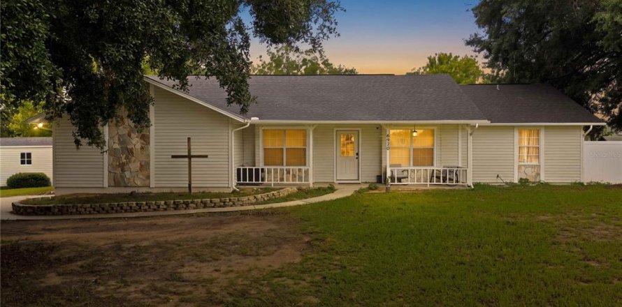 Villa ou maison à Ocala, Floride 3 chambres, 179.86 m2 № 2284820
