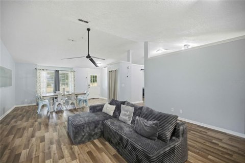 Villa ou maison à vendre à Ocala, Floride: 3 chambres, 179.86 m2 № 2284820 - photo 9