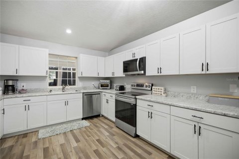 Villa ou maison à vendre à Ocala, Floride: 3 chambres, 179.86 m2 № 2284820 - photo 11