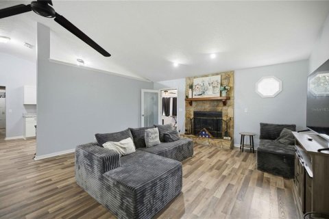Villa ou maison à vendre à Ocala, Floride: 3 chambres, 179.86 m2 № 2284820 - photo 3