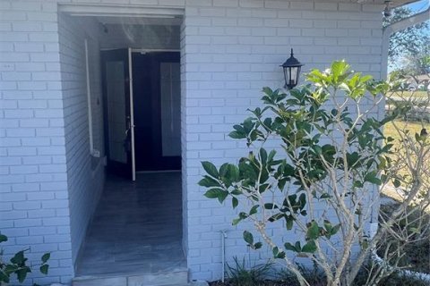 House in Port Charlotte, Florida 3 bedrooms, 198.16 sq.m. № 1733673 - photo 10