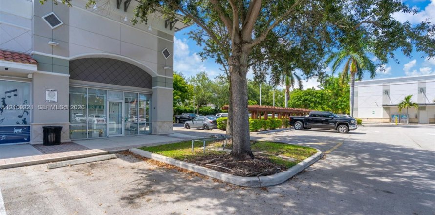 Immobilier commercial à Miami, Floride № 2422845