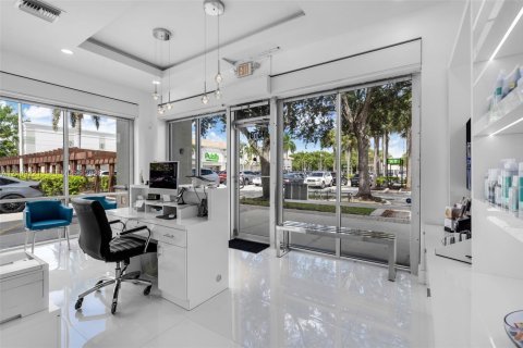 Immobilier commercial à vendre à Miami, Floride № 2422845 - photo 7