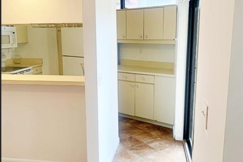 Townhouse in West Palm Beach, Florida 2 bedrooms, 124.4 sq.m. № 2146976 - photo 25
