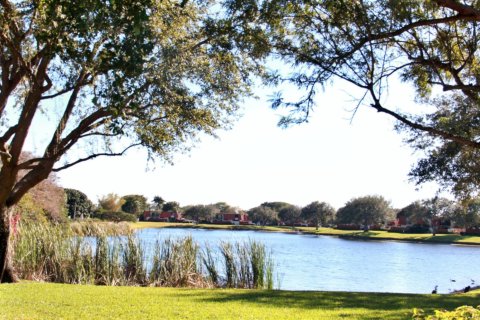 Townhouse in West Palm Beach, Florida 2 bedrooms, 124.4 sq.m. № 2146976 - photo 2