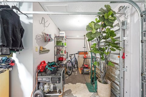 Купить виллу или дом в Майами-Лейкс, Флорида 3 спальни, 173.54м2, № 1991300 - фото 23