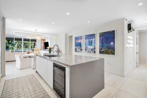 Copropriété à louer à Boca Raton, Floride: 2 chambres, 181.72 m2 № 2388023 - photo 6