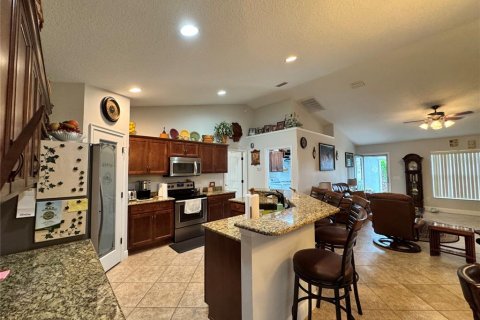 House in Summerfield, Florida 3 bedrooms, 147.25 sq.m. № 2203930 - photo 8