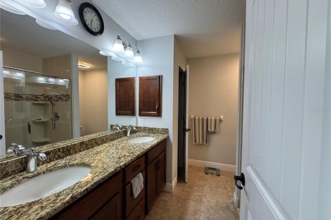 House in Summerfield, Florida 3 bedrooms, 147.25 sq.m. № 2203930 - photo 11