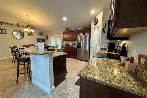 House in Summerfield, Florida 3 bedrooms, 147.25 sq.m. № 2203930 - photo 16