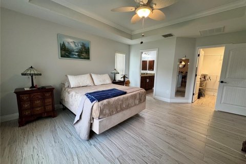 House in Summerfield, Florida 3 bedrooms, 147.25 sq.m. № 2203930 - photo 10