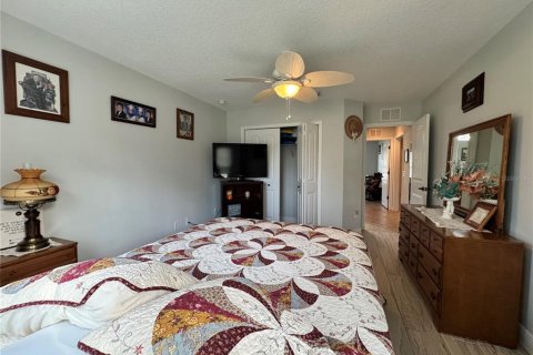 House in Summerfield, Florida 3 bedrooms, 147.25 sq.m. № 2203930 - photo 21