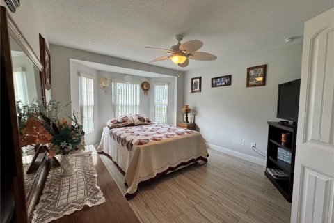 House in Summerfield, Florida 3 bedrooms, 147.25 sq.m. № 2203930 - photo 20
