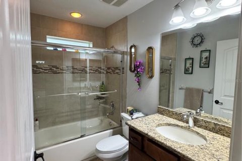 House in Summerfield, Florida 3 bedrooms, 147.25 sq.m. № 2203930 - photo 22