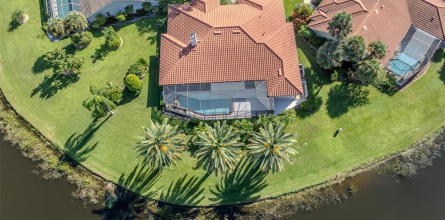 Casa en Venice, Florida 3 dormitorios, 250.37 m2 № 2427276