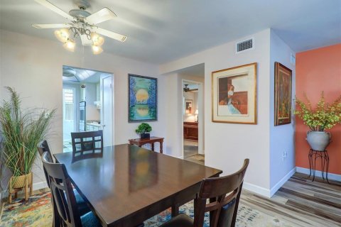 Condominio en venta en Saint Petersburg, Florida, 2 dormitorios, 80.82 m2 № 1912152 - foto 7