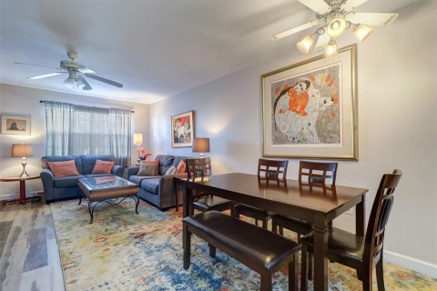 Condominio en venta en Saint Petersburg, Florida, 2 dormitorios, 80.82 m2 № 1912152 - foto 5