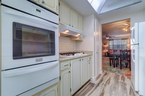 Condominio en venta en Saint Petersburg, Florida, 2 dormitorios, 80.82 m2 № 1912152 - foto 9