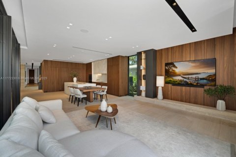 Casa en venta en Miami Beach, Florida, 7 dormitorios, 650.04 m2 № 1922237 - foto 12