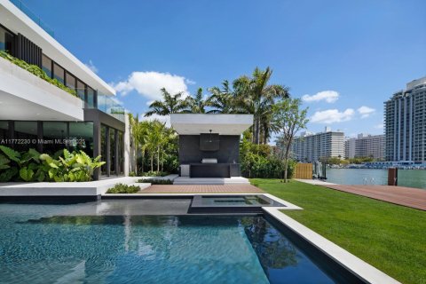 Casa en venta en Miami Beach, Florida, 7 dormitorios, 650.04 m2 № 1922237 - foto 19