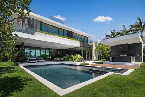 Casa en venta en Miami Beach, Florida, 7 dormitorios, 650.04 m2 № 1922237 - foto 2