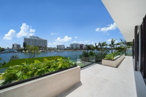 Casa en venta en Miami Beach, Florida, 7 dormitorios, 650.04 m2 № 1922237 - foto 30