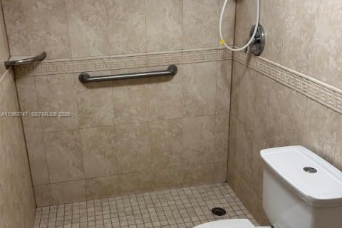 Купить кондоминиум в Майами, Флорида 2 спальни, 108.7м2, № 2079241 - фото 9