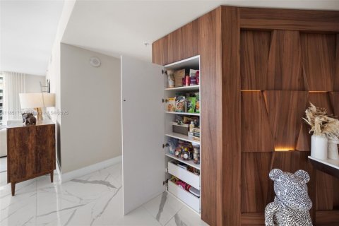 Copropriété à vendre à Sunny Isles Beach, Floride: 3 chambres, 175.77 m2 № 1979736 - photo 6