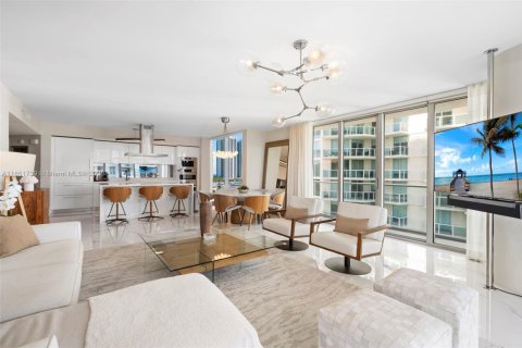Copropriété à vendre à Sunny Isles Beach, Floride: 3 chambres, 175.77 m2 № 1979736 - photo 23