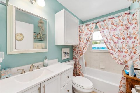 House in Ocala, Florida 3 bedrooms, 124.67 sq.m. № 2235375 - photo 18
