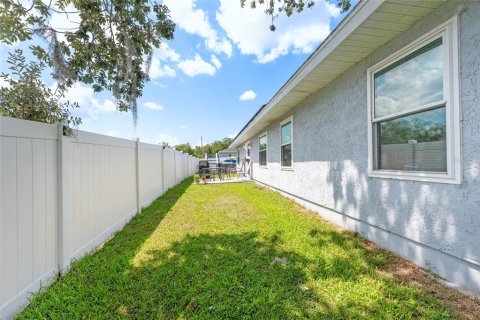 House in Ocala, Florida 3 bedrooms, 124.67 sq.m. № 2235375 - photo 22