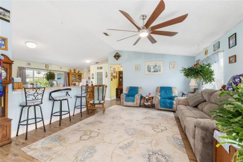 House in Ocala, Florida 3 bedrooms, 124.67 sq.m. № 2235375 - photo 6