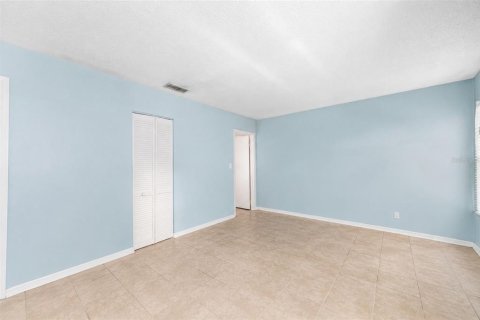 House in Ocala, Florida 3 bedrooms, 124.67 sq.m. № 2235375 - photo 11