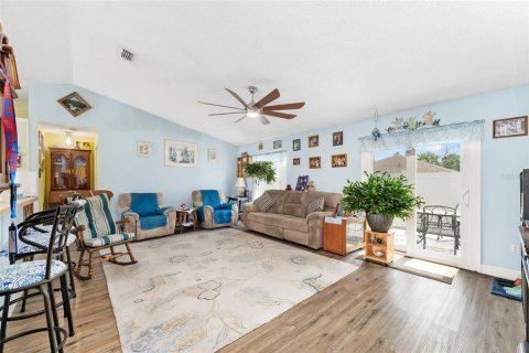 House in Ocala, Florida 3 bedrooms, 124.67 sq.m. № 2235375 - photo 5