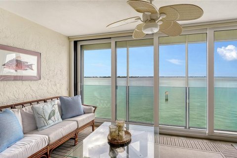 Condo in Sarasota, Florida, 3 bedrooms  № 2403642 - photo 12