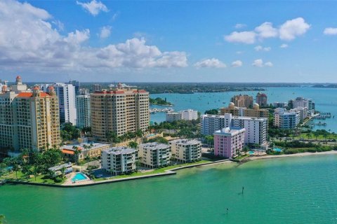 Condo in Sarasota, Florida, 3 bedrooms  № 2403642