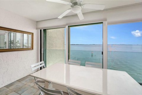 Condo in Sarasota, Florida, 3 bedrooms  № 2403642 - photo 26