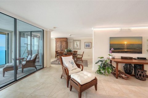 Condo in Sarasota, Florida, 3 bedrooms  № 2403642 - photo 15