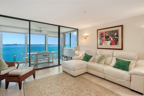 Condo in Sarasota, Florida, 3 bedrooms  № 2403642 - photo 25