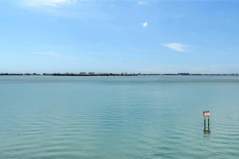 Condo in Sarasota, Florida, 3 bedrooms  № 2403642 - photo 14