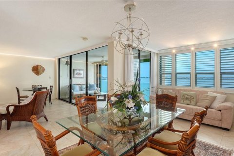 Condo in Sarasota, Florida, 3 bedrooms  № 2403642 - photo 17