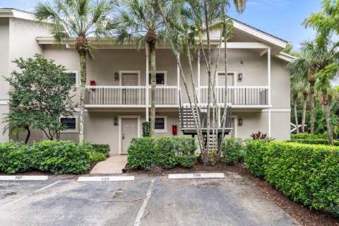 Condo in Wellington, Florida, 1 bedroom  № 1054910 - photo 1