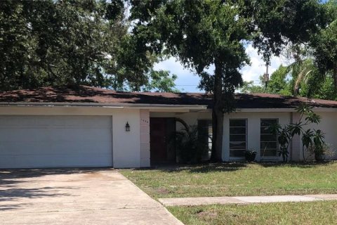 Casa en alquiler en Clearwater, Florida, 4 dormitorios, 191.1 m2 № 1910274 - foto 1