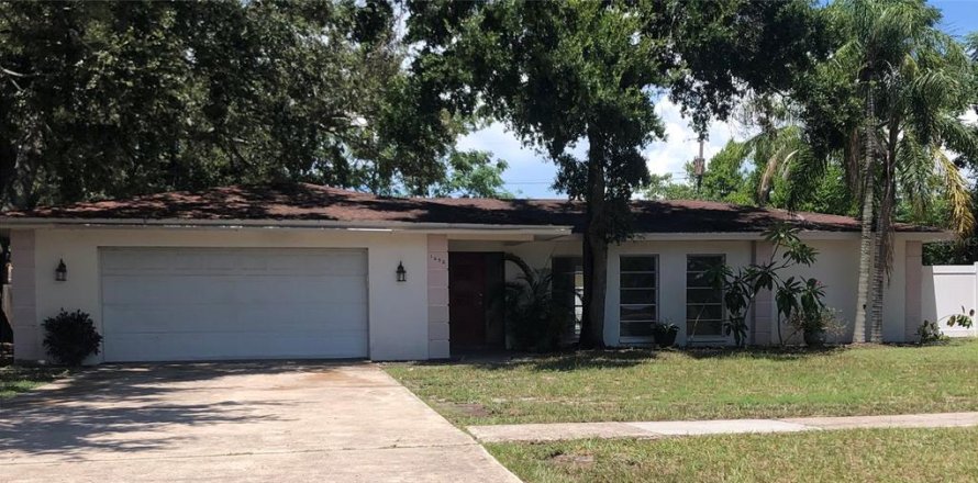 Casa en Clearwater, Florida 4 dormitorios, 191.1 m2 № 1910274