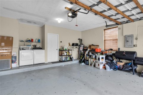 Villa ou maison à vendre à Pembroke Pines, Floride: 4 chambres, 194.44 m2 № 1948264 - photo 30