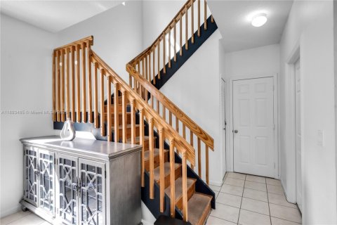 Villa ou maison à vendre à Pembroke Pines, Floride: 4 chambres, 194.44 m2 № 1948264 - photo 17