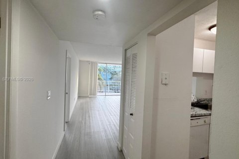Condominio en alquiler en Miami, Florida, 1 dormitorio, 76.74 m2 № 2026019 - foto 13