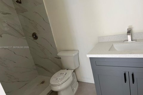 Immobilier commercial à vendre à Miami, Floride № 1987468 - photo 10